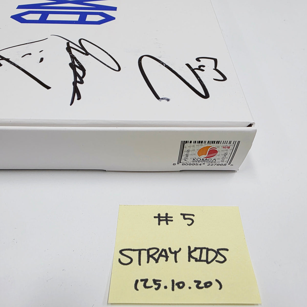 JIN (Of BTS) Echo. Stray Kids KARMA. CORTIS COLOR OUTSIDE THE LINES - Hand Autographed(Signed) Promo Album [25.10.20]
