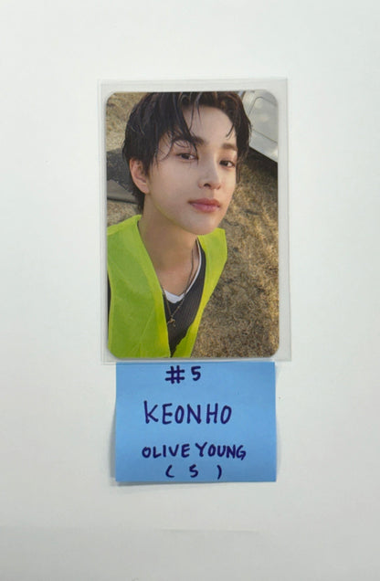 CORTIS 1st EP album Color Outside The Line - Olive Young Event Photocard [25.9.9]