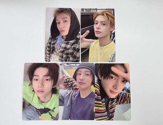 CORTIS 1st EP album Color Outside The Line - Weverse Shop Fansign Event Photocard [25.9.10]