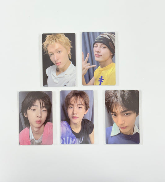 CORTIS 1st EP Color Outside The Line - Weverse Shop (Studio Choom) Event Photocard [25.9.17]