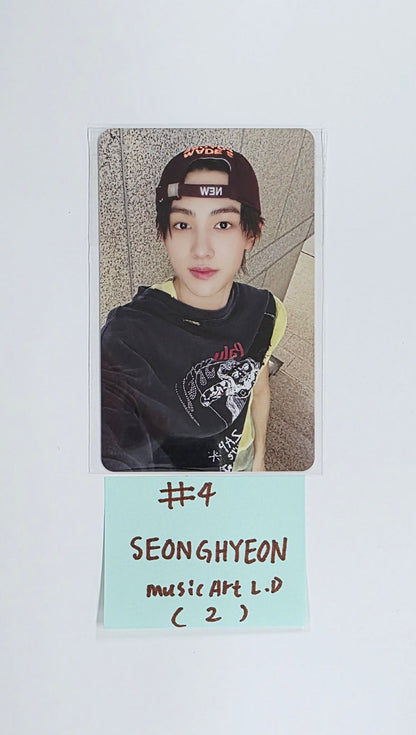 CORTIS 1st EP album Color Outside The Line - Music Atr Special Gift Event Photocard [25.11.27]